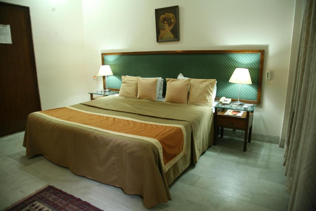 The Royal Residency Hotel New Delhi Værelse billede